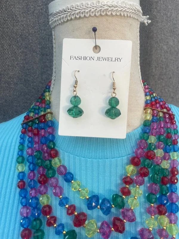 Conjunto de collar y aretes multicolor de perlas fantasía – photo 3